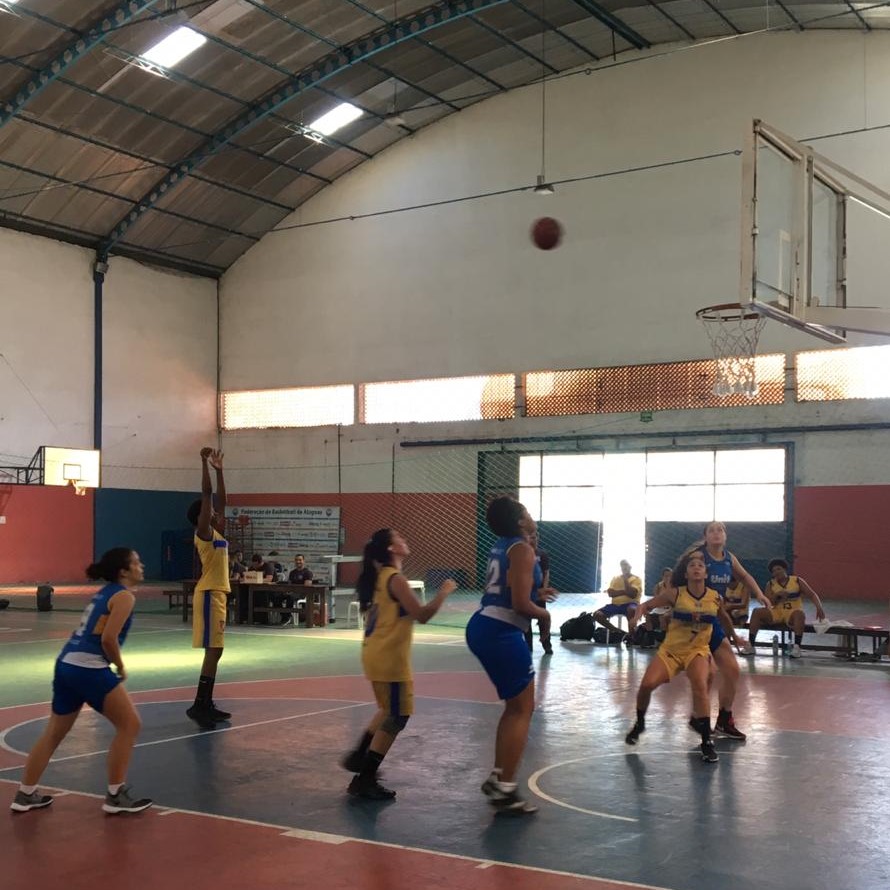 FADU - Primeira vitória no basquetebol feminino nos Jogos Mundiais  Universitários